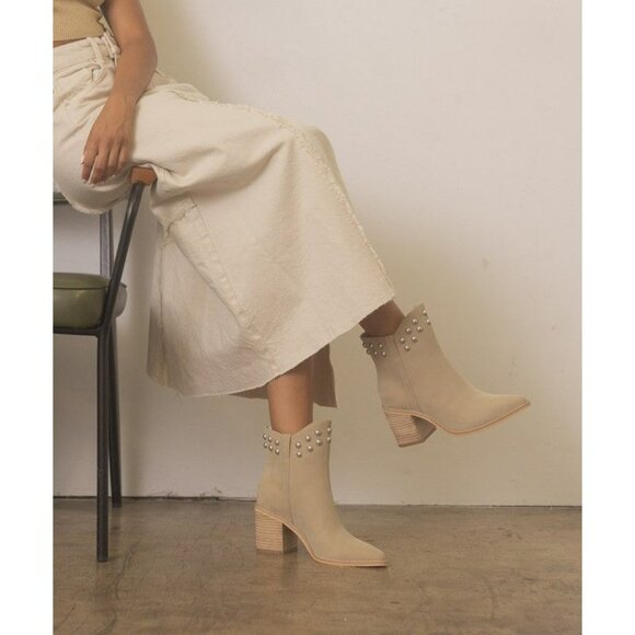 OASIS SOCIETY Alofi - Studded Collar Booties - Picture 12 of 16